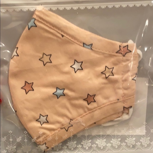 Kids Face Mask with Filter Pocket - Picture 2 of 2